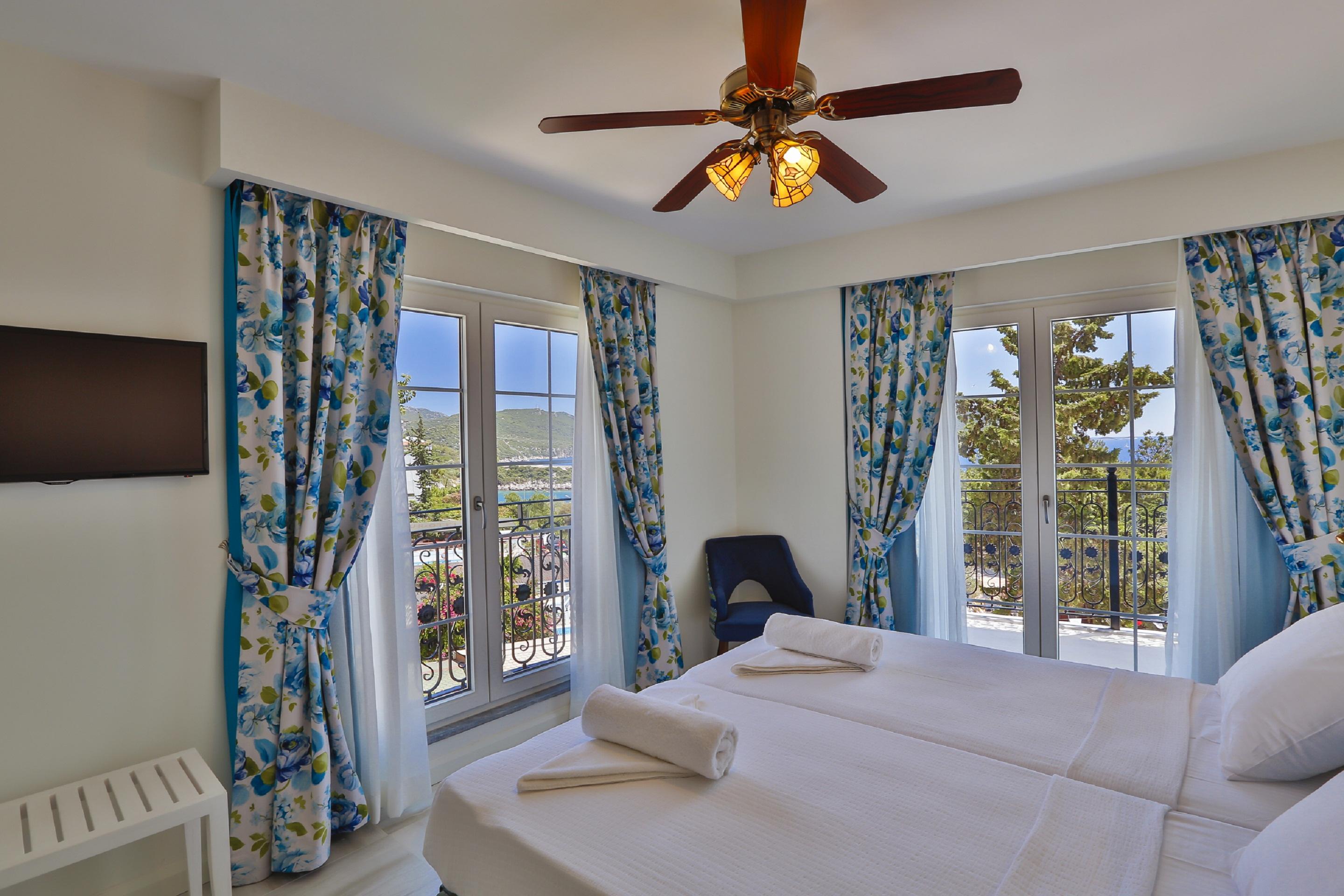Livia Hotel Kaş Ngoại thất bức ảnh